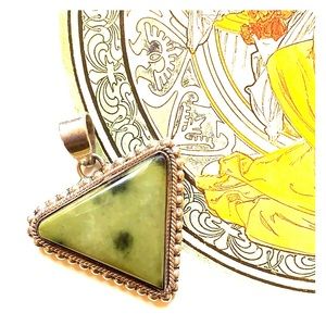Silver pendant with Green Stone